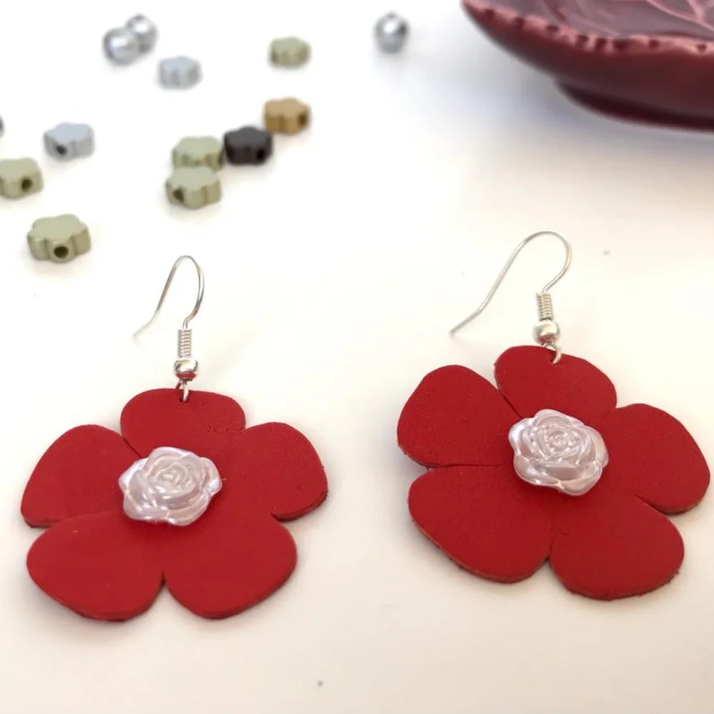 Earrings - Picture 3 of 4